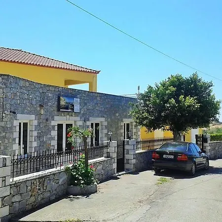 Aphrodite Aparthotel Stoúpa