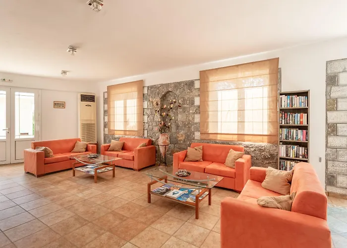 Aphrodite Appart hôtel Stoúpa