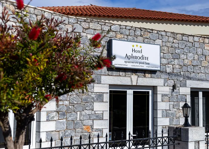 Aphrodite 3* Stoúpa