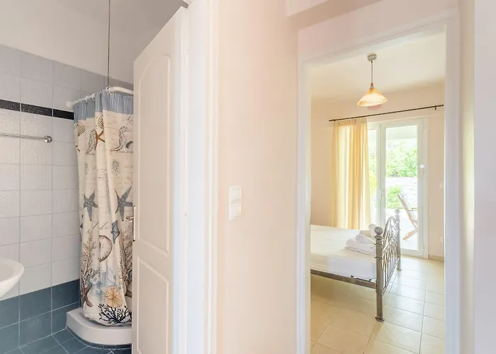 Aphrodite 3* Stoúpa