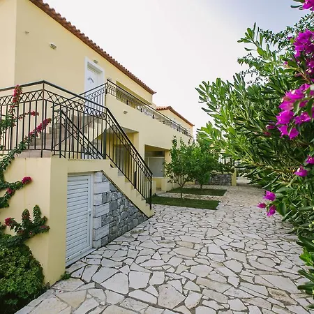 Aphrodite Lejlighedshotel 3*