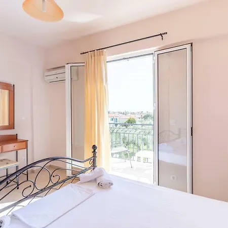 Aphrodite Lägenhetshotell Stoúpa
