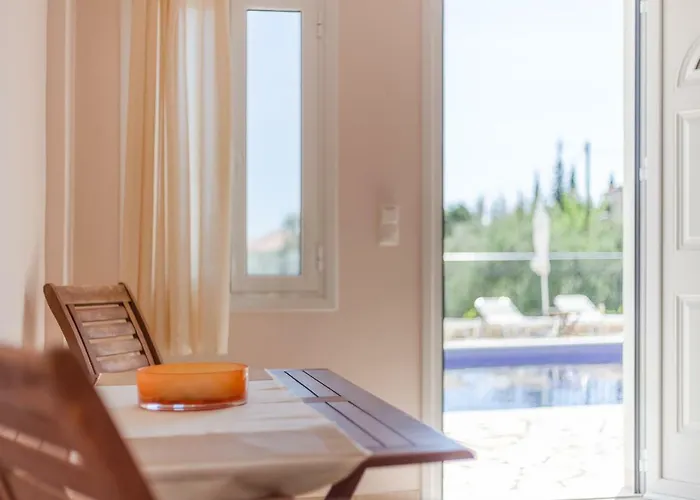 Aphrodite Lägenhetshotell Stoúpa