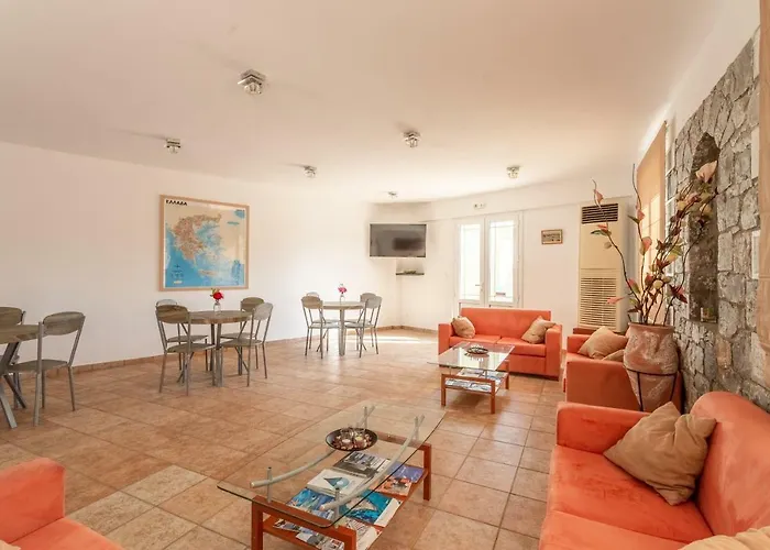 Aphrodite Apart-hotel Stoúpa